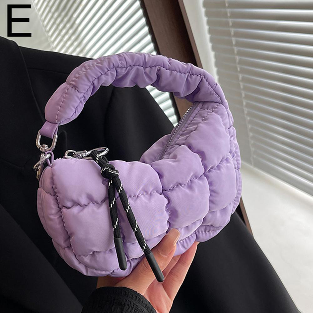 thumbnail image 1 of Bolso de mano coreano de nailon plisado tipo nube para mujer, nuevo minibolso de mano con estilo de plumón (2025), 1 of 7