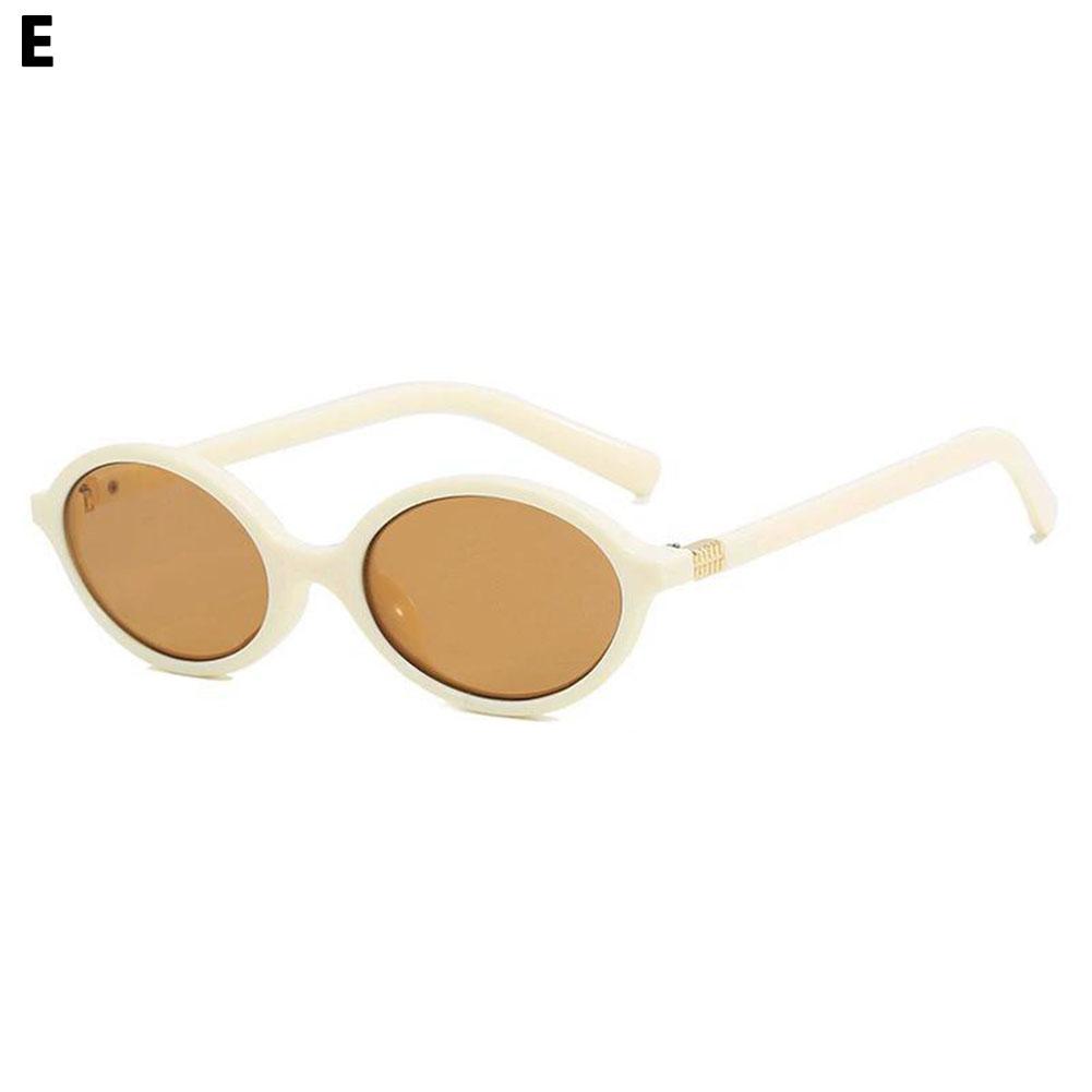 thumbnail image 1 of Zhang Yuanying - Montura de gafas estilo nerd, miopía, ovalada, plana, pequeña, estilo retro coreano, lisa, para mujer, 1 of 2
