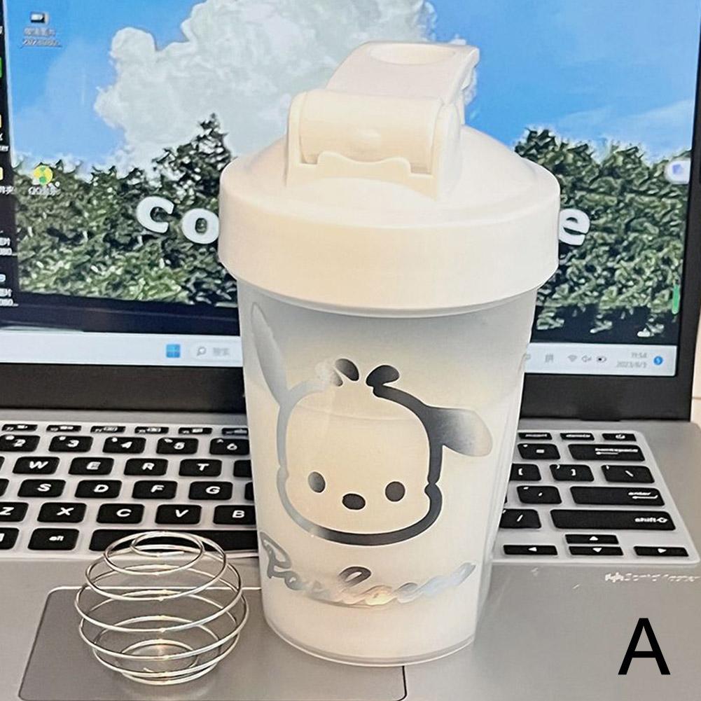 thumbnail image 1 of Vaso de agua deportivo Sanrio para niñas, de gran valor y escala, para fitness, vaso de plástico para estudiantes, bonito y portátil., 1 of 7