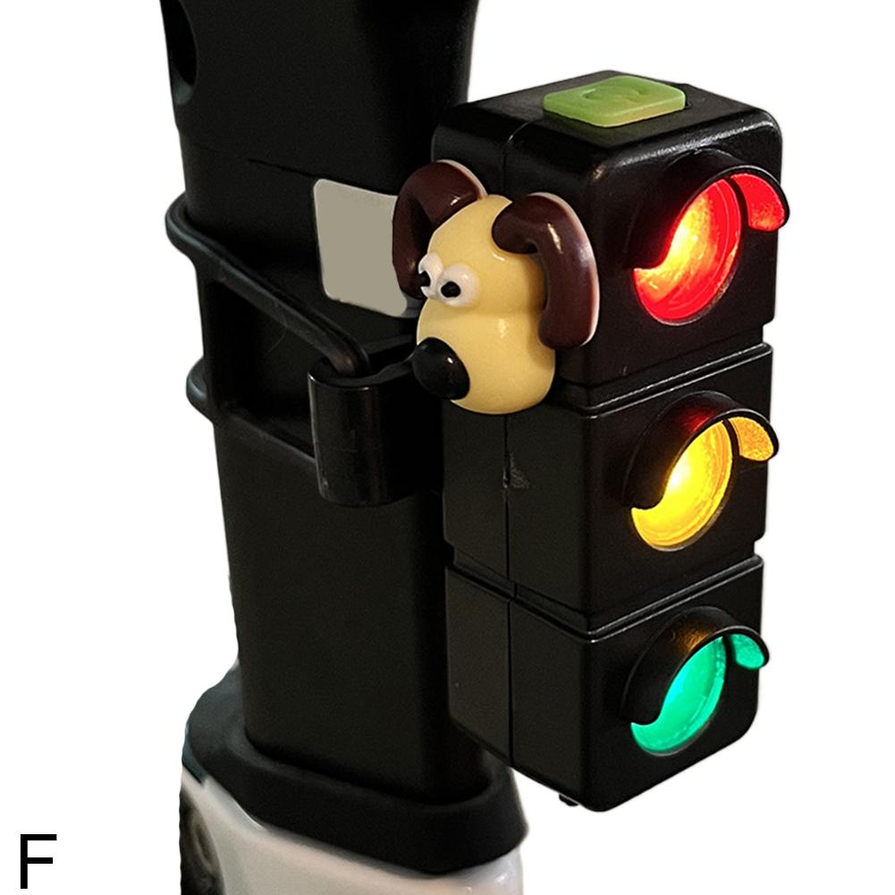 Luz de advertencia nocturna para bicicleta, bonita luz de tráfico de dibujos animados, carga para bicicleta de montaña, accesorios de decoración para equipos de ciclismo